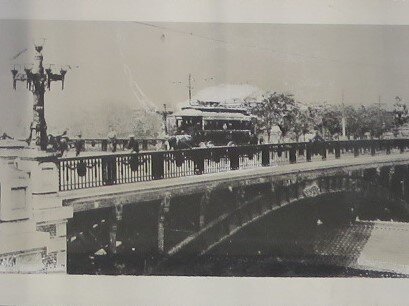 大正時代の四谷見附橋・路面電車が走る