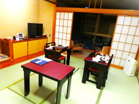 ⓪個室での夕食